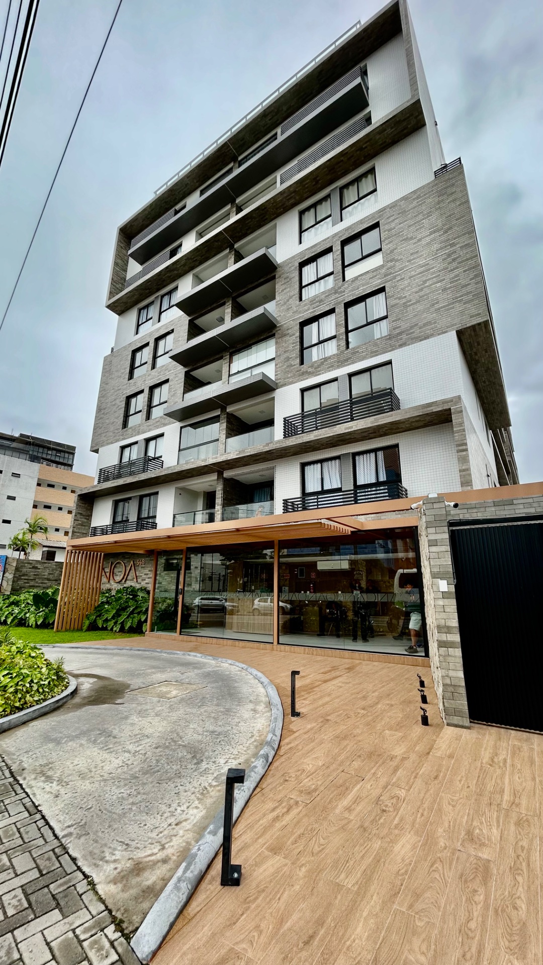 Apartamento 2 quartos (1 suíte) semimobiliado para alugar no Ponta de Campina , em João Pessoa
