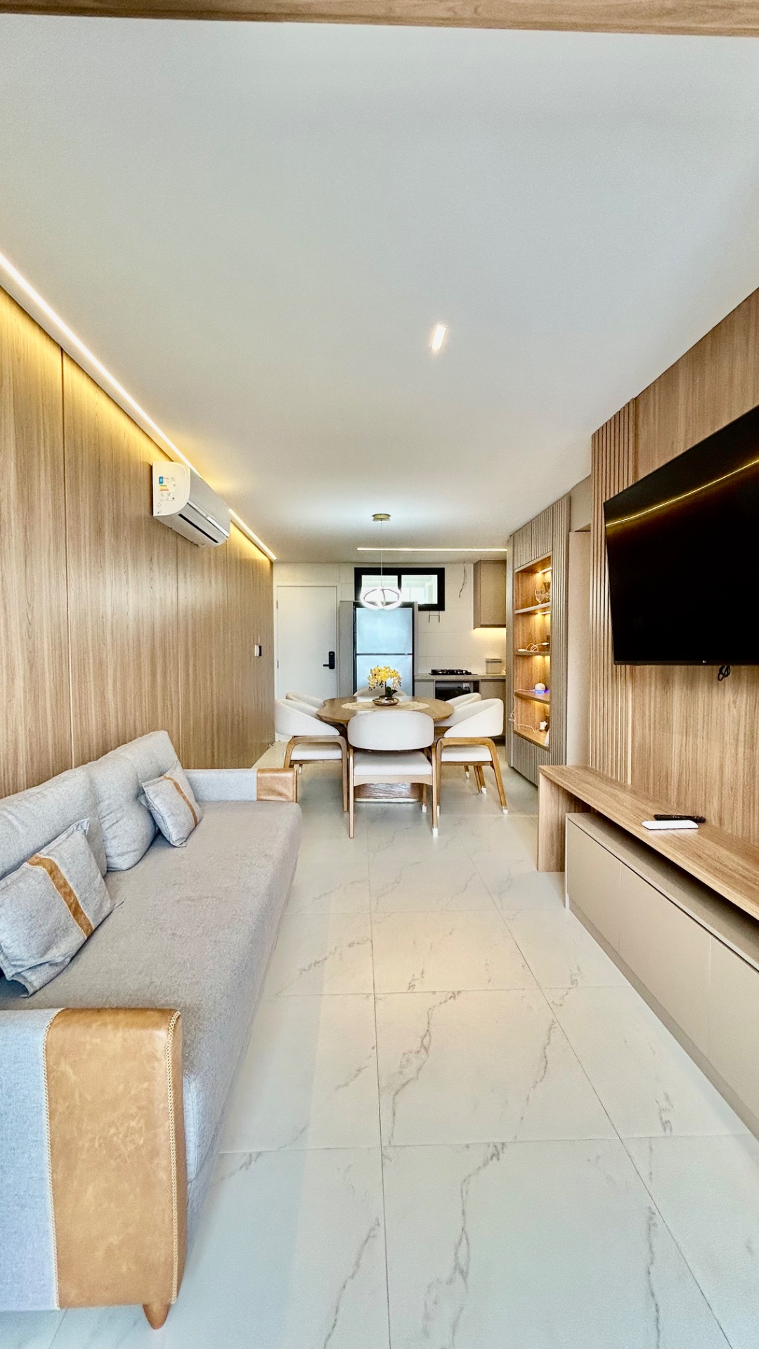 Apartamento 3 quartos (1 suíte) mobiliado para alugar no Ponta de Campina , em João Pessoa